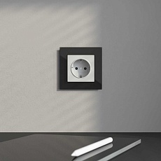 Розетка с заземлением Werkel белый W1171001 4690389155116 3