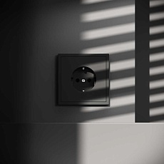 Розетка встраиваемая Voltum S70 с заземлением 16А, (черный матовый) VLS040108 5