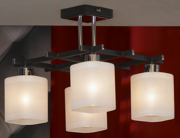 Потолочная люстра Lussole Costanzo LSL-9007-04 изображение 2 Потолочная люстра Lussole Costanzo LSL-9007-04 Фото № 2