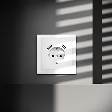 Розетка встраиваемая Voltum S70 с заземлением и защитными шторками, 16А, с USB, A+A, (белый матовый) VLS040402 2