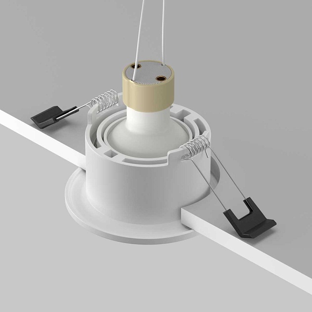 Встраиваемый светильник Maytoni Technical DL027-GU10-W Фото № 3