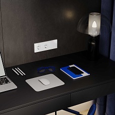 Розетка встраиваемая Voltum S70 с заземлением и защитными шторками, 16А, (белый глянцевый) VLS040201 3