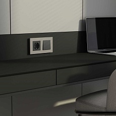 Розетка Werkel с заземлением и шторками черный матовый W1171108 4690389156885 5