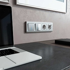 Выключатель Werkel Hammer одноклавишный проходной с подсветкой серебряный W1212106 4690389162114 1