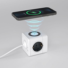 Розеточный блок 3-местный Werkel + 3 USB + беспроводная зарядка W6513501 4690389204265 4